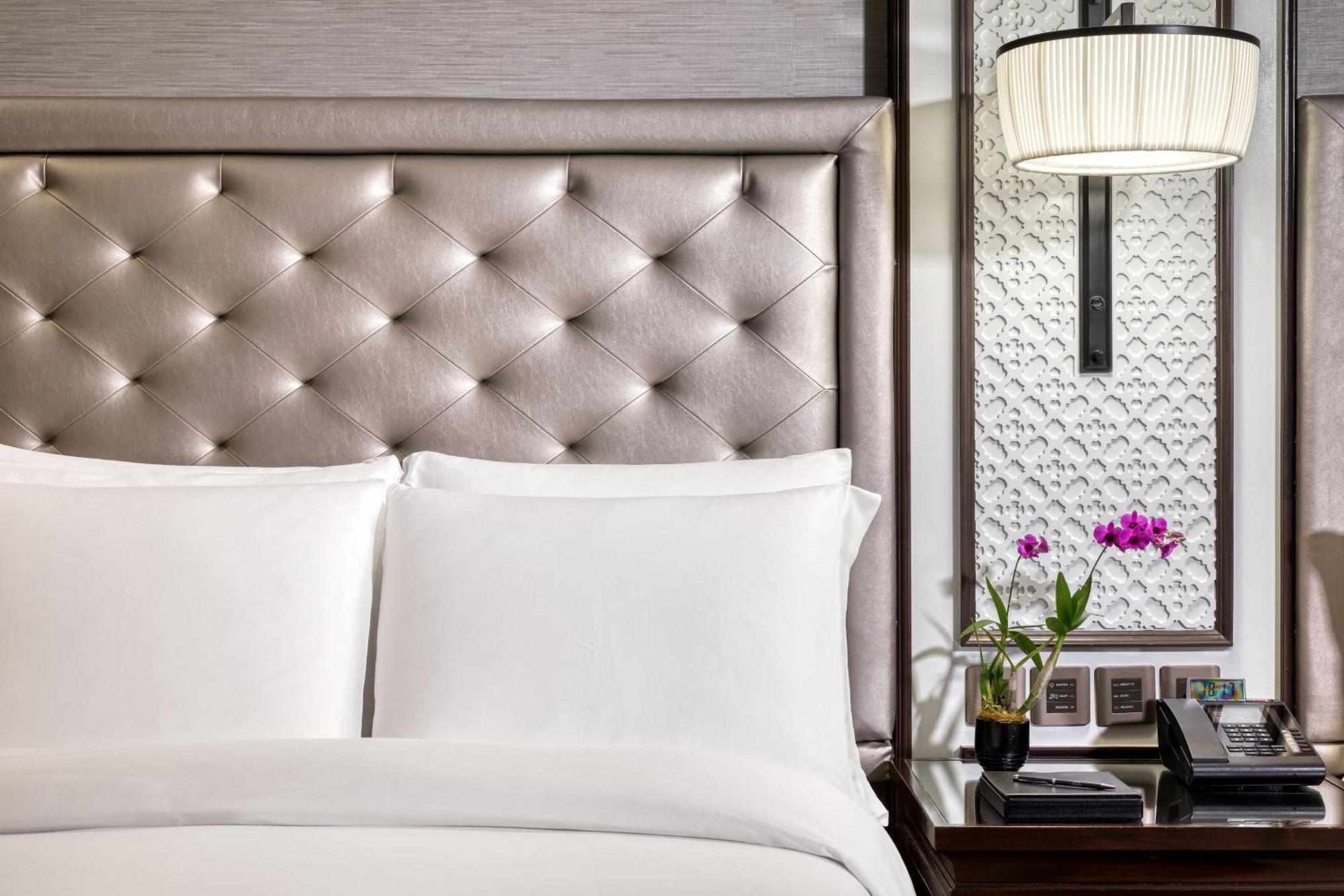 The Athenee Hotel, A Luxury Collection Hotel,