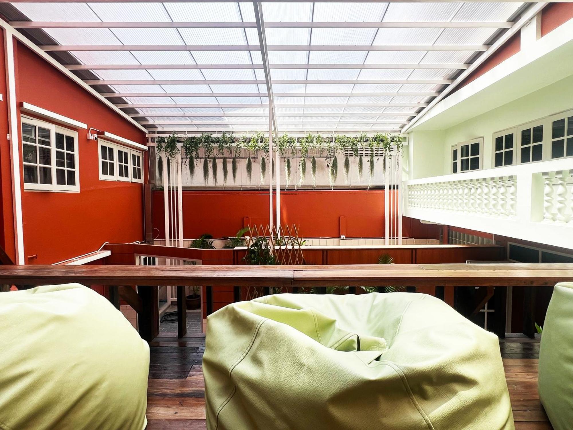 Vonden Garden By Merry V Gasthof Bangkok