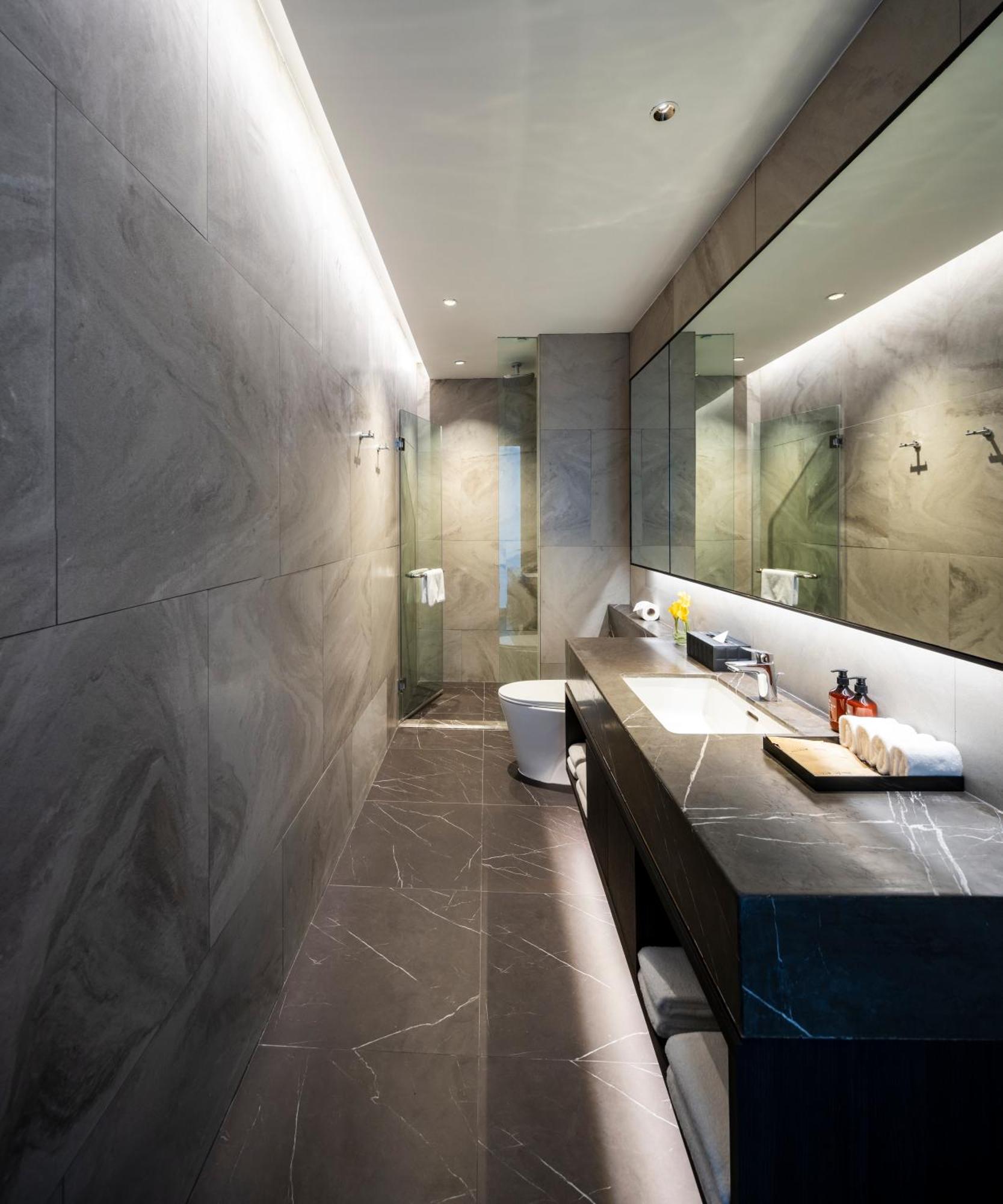 Walton Sukhumvit 4*