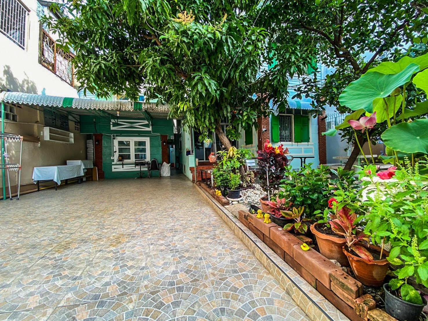 Albergue Garden *