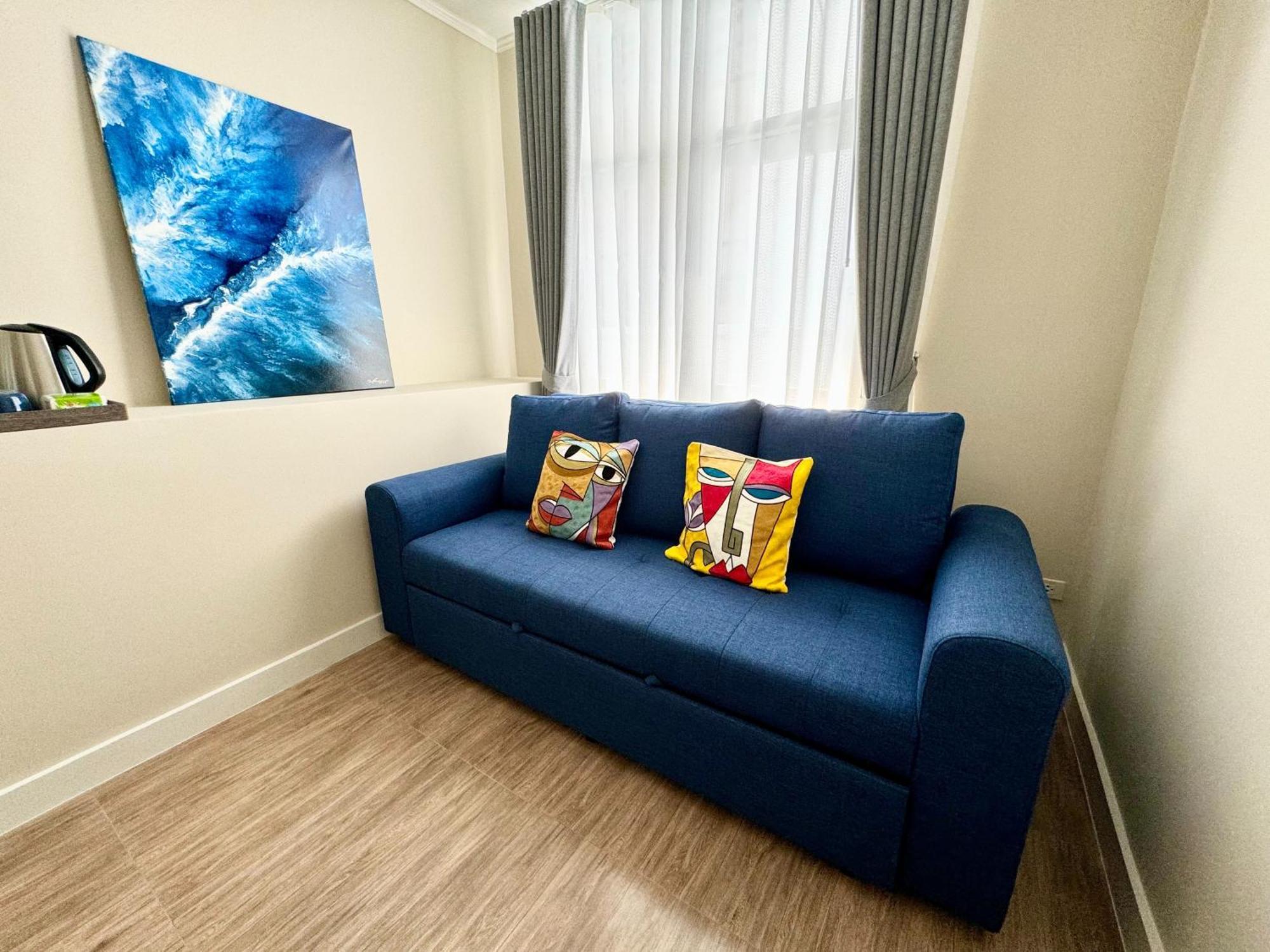 Hotel Em Sukhumvit - Near Terminal 21, Em District Malls, Bts And Mrt Lines Bangkok