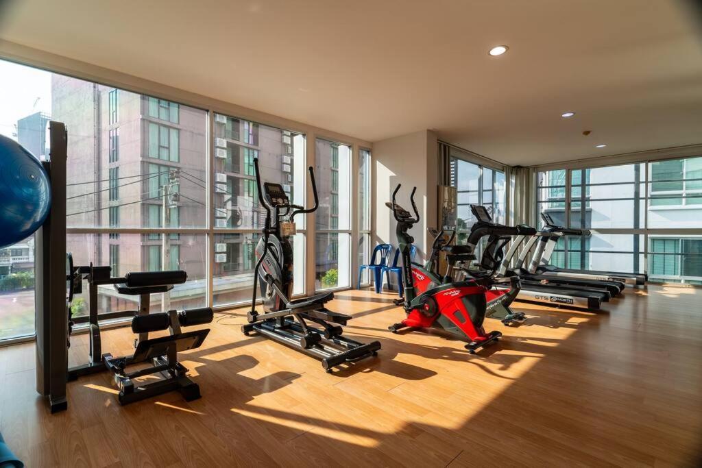 Center 2 Bedrooms Check In 24h Fast Wifi Gym Swimming Pool Apartment Bangkok