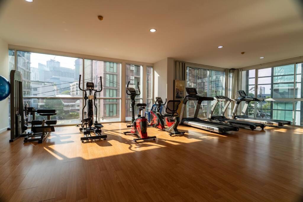Center 2 Bedrooms Check In 24h Fast Wifi Gym Swimming Pool Apartment *