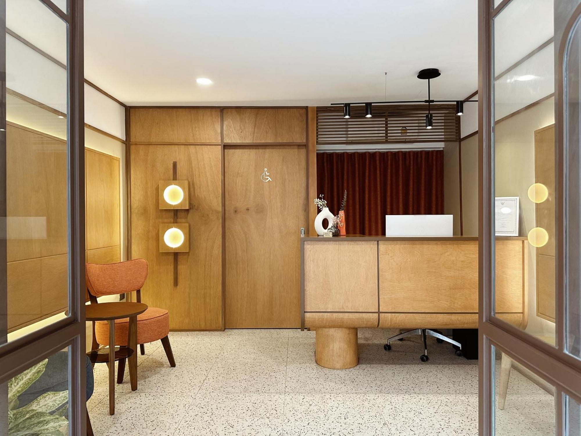 Parcel Hotel