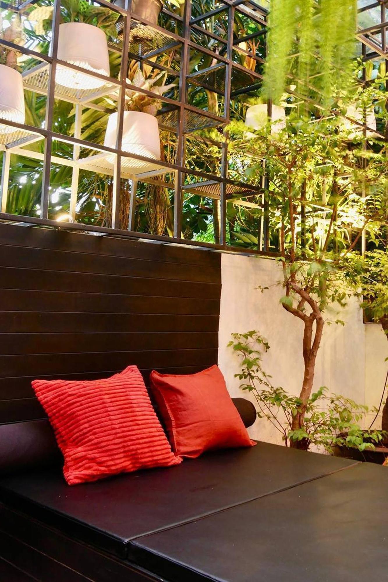Blu Ari Stylish Gay Poshtel Hostel Bangkok