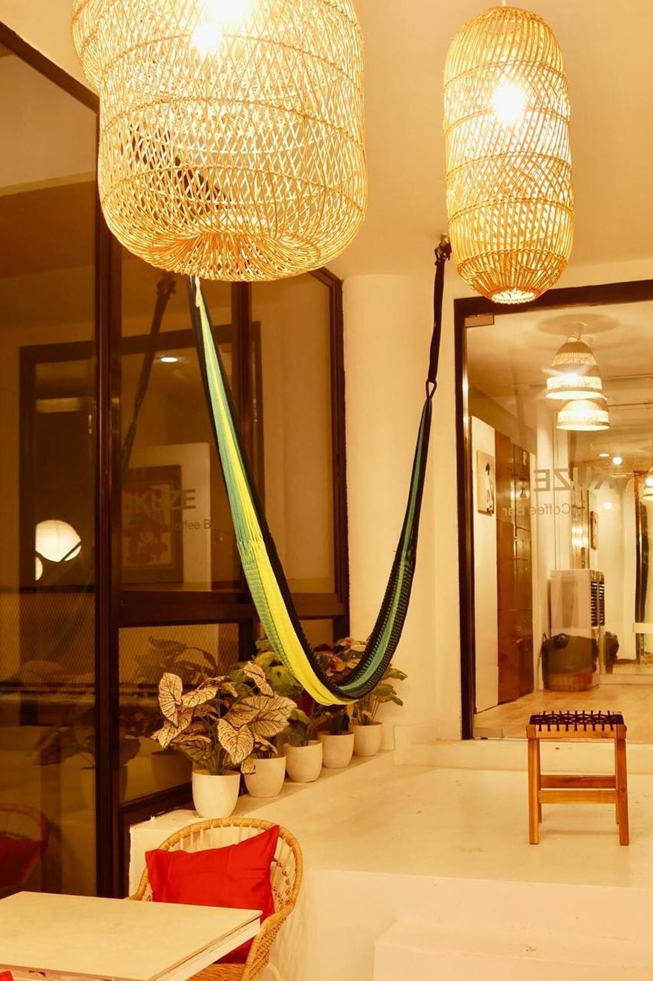 Blu Ari Stylish Gay Poshtel * Bangkok