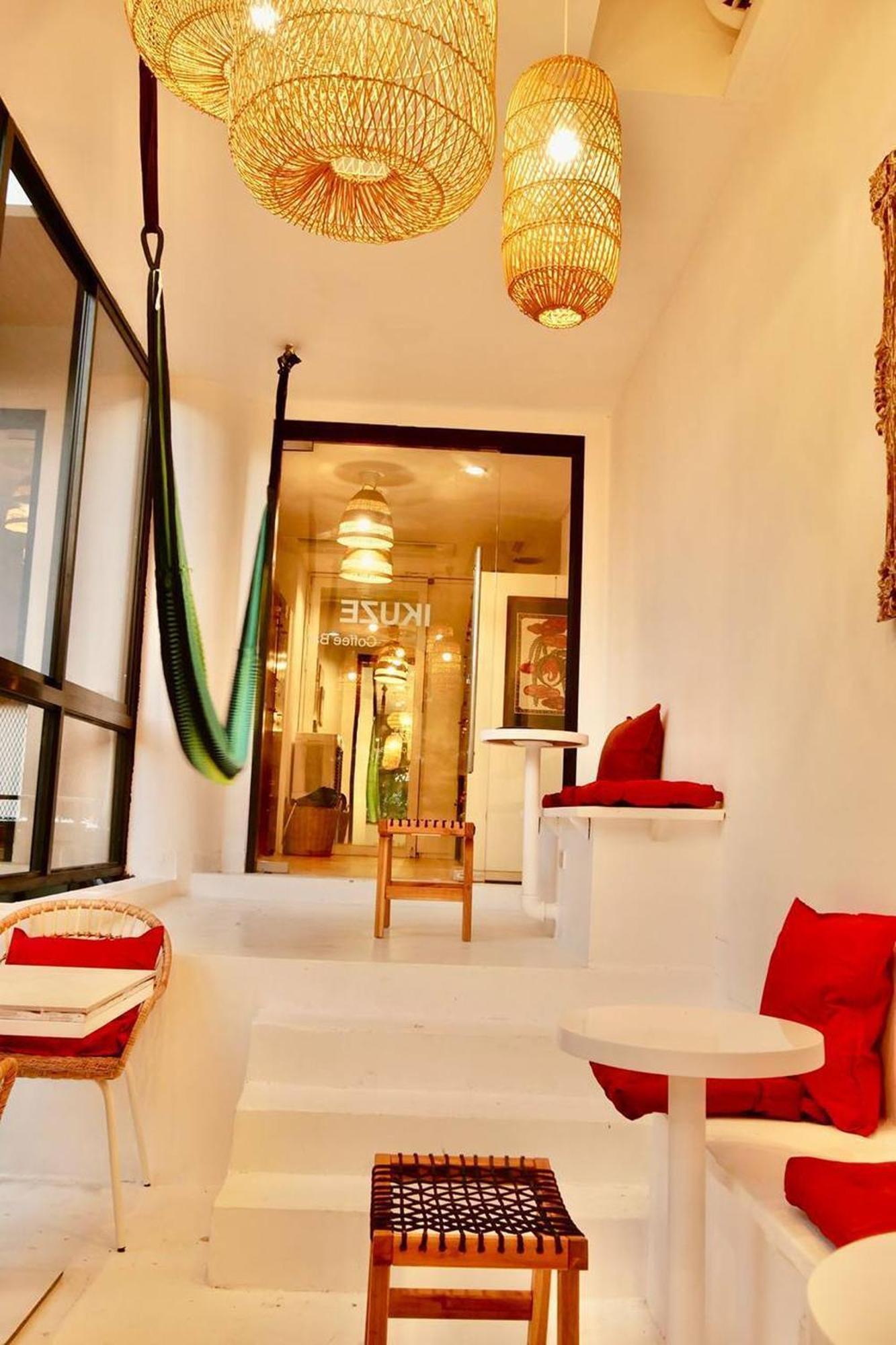 Blu Ari Stylish Gay Poshtel Hostel *