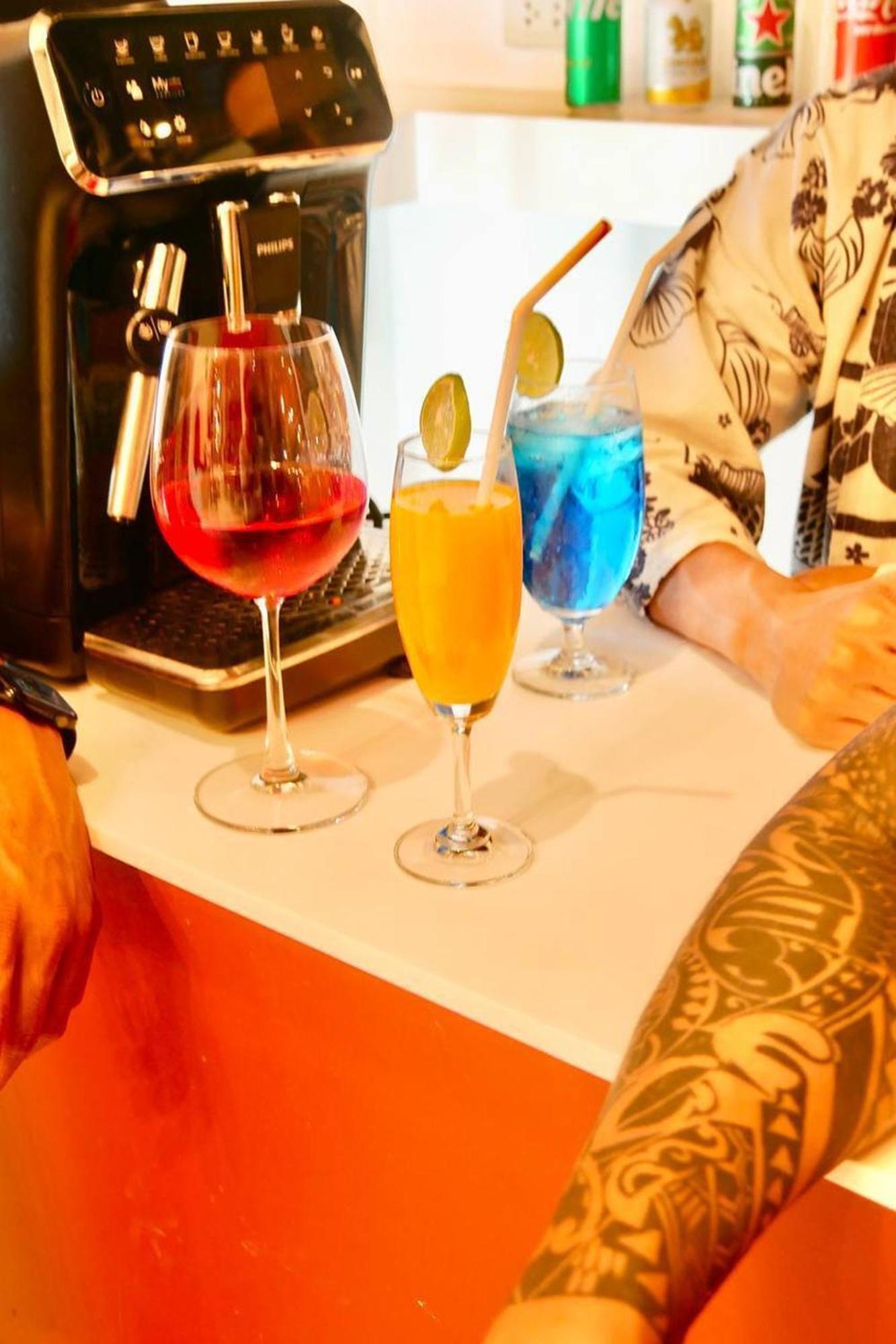 Hostel Blu Ari Stylish Gay Poshtel Bangkok