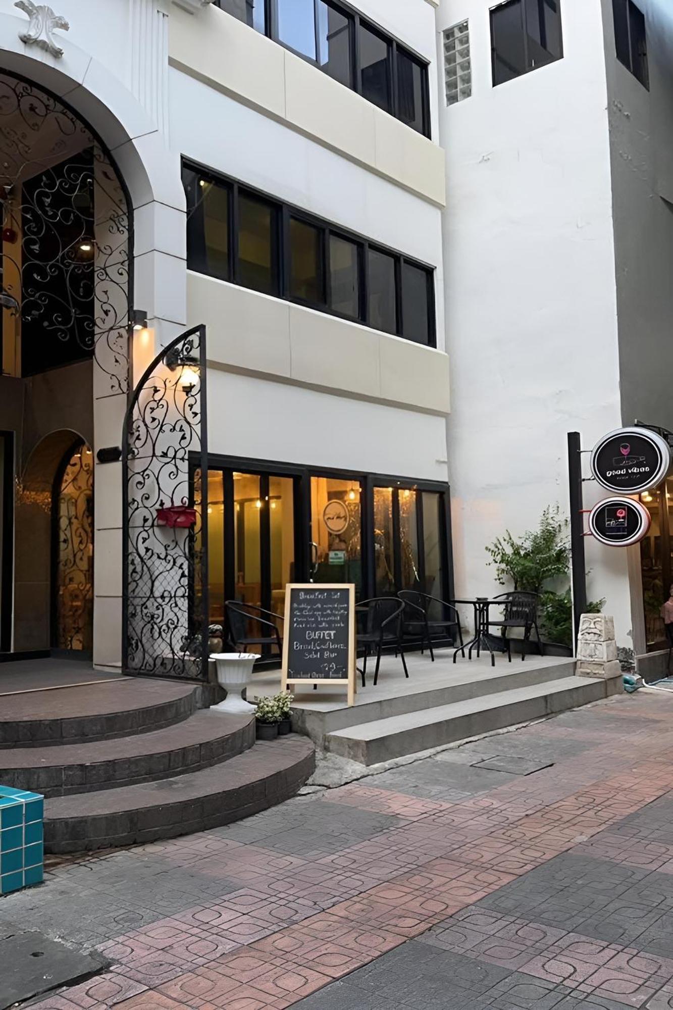Bnb98 Silom Hotel 3*