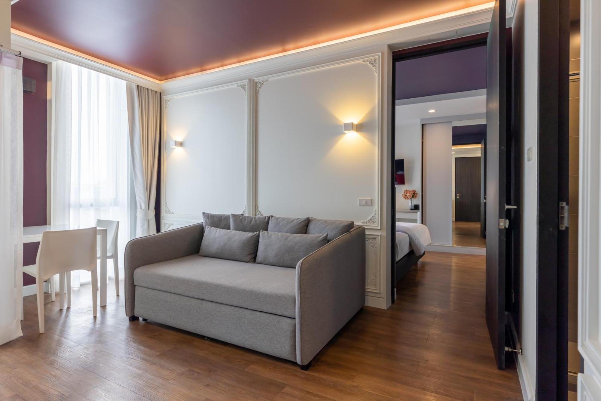 Blue Hippo Hotel 4*
