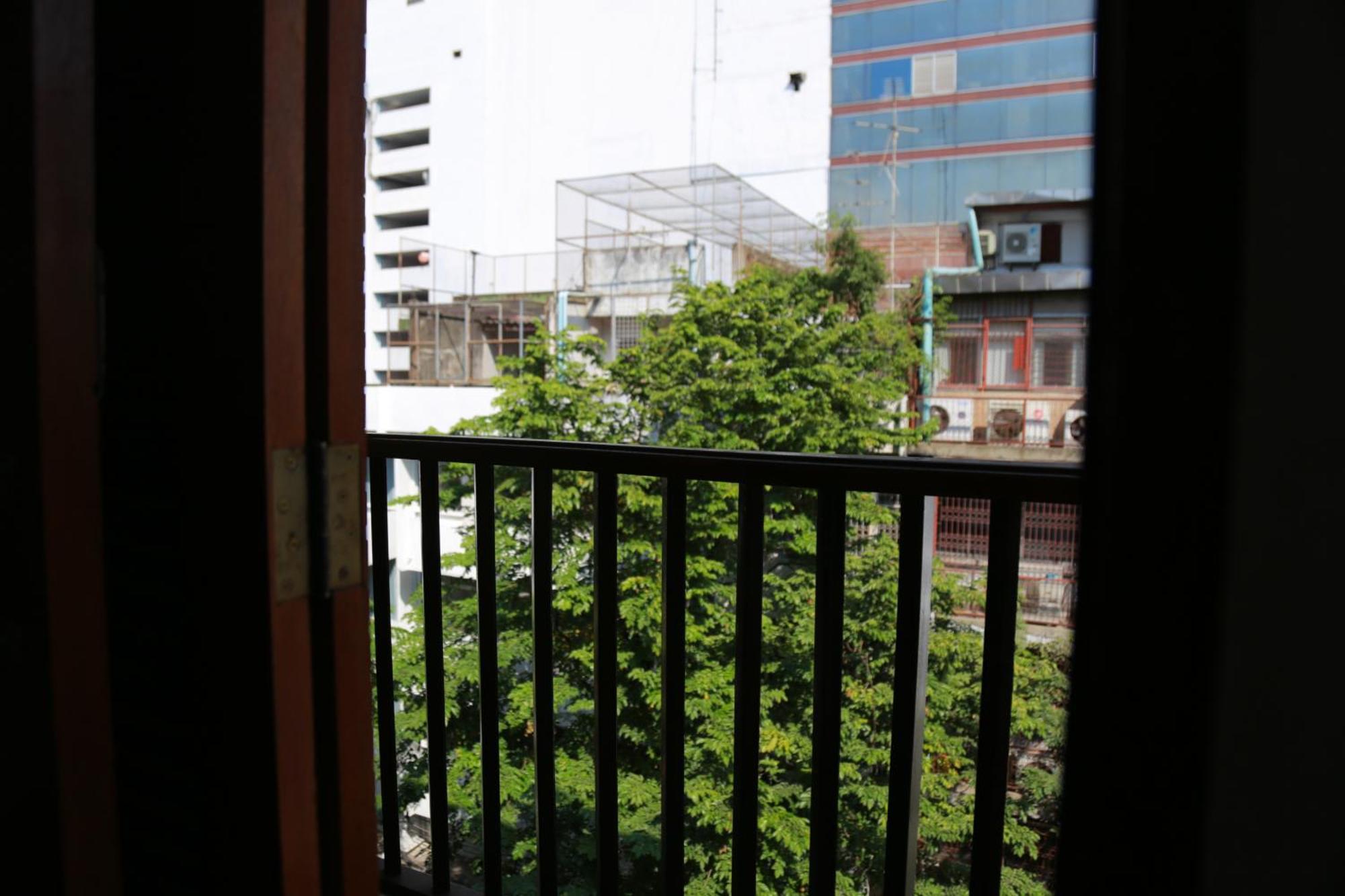 Hotel Upar Silom Near Mahanakhon