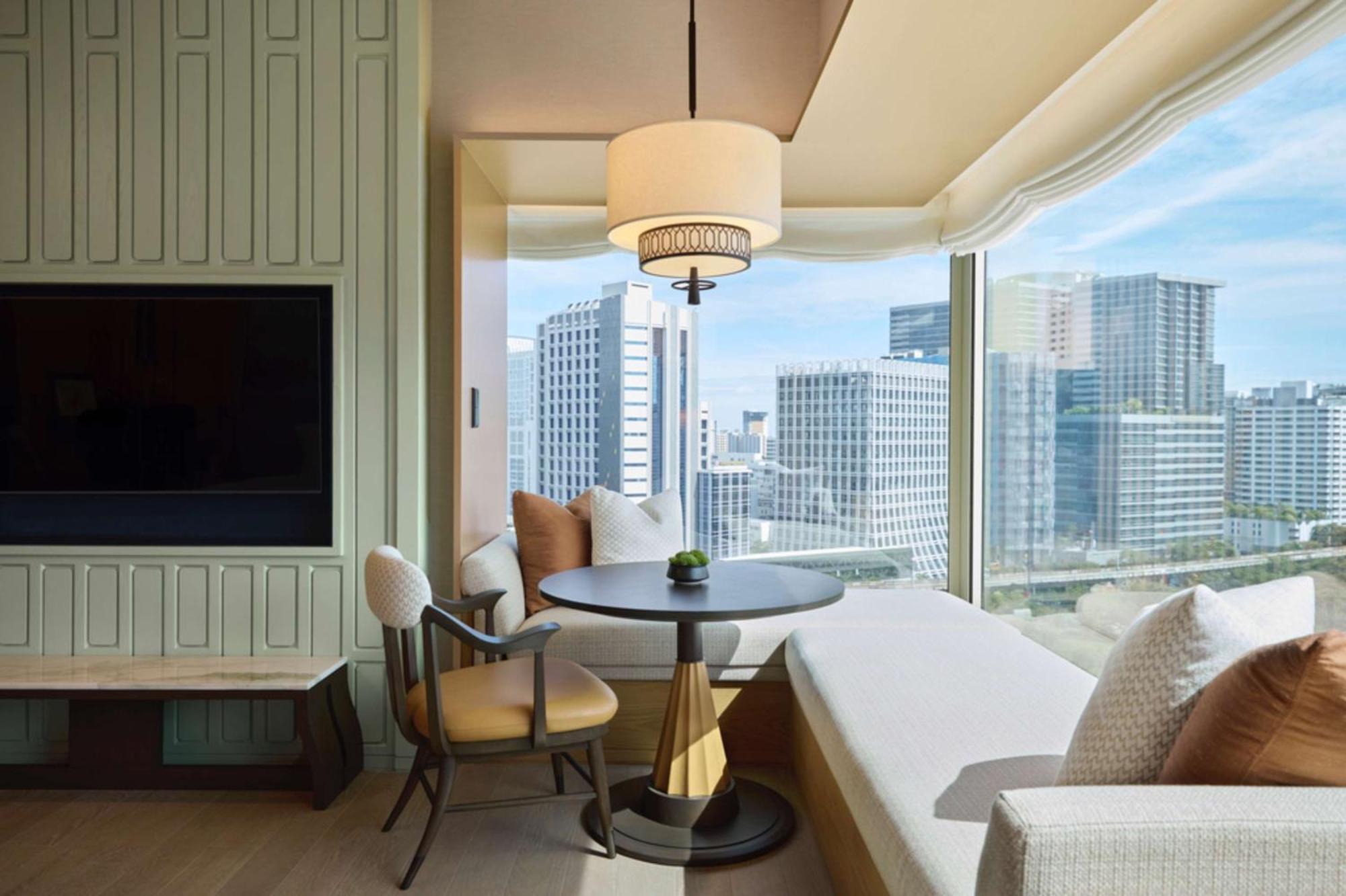 Dusit Thani Hotel 5*