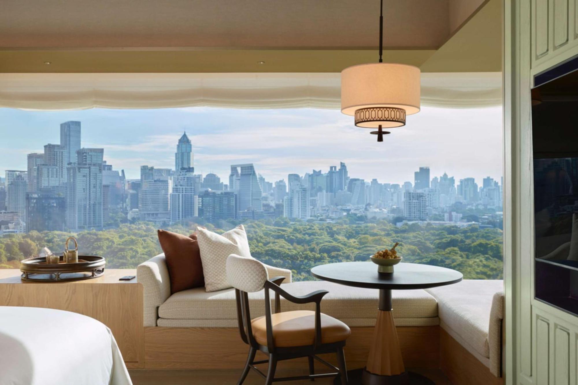 Dusit Thani Hotel