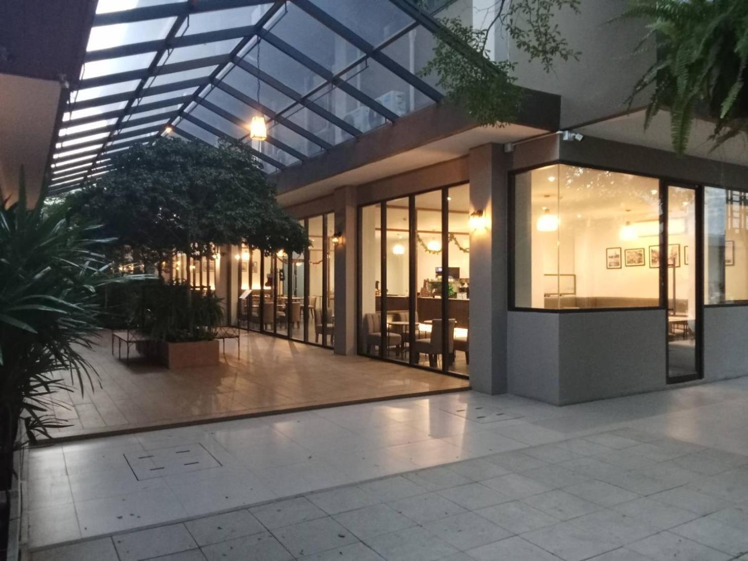 35 Bow Hotel 4*