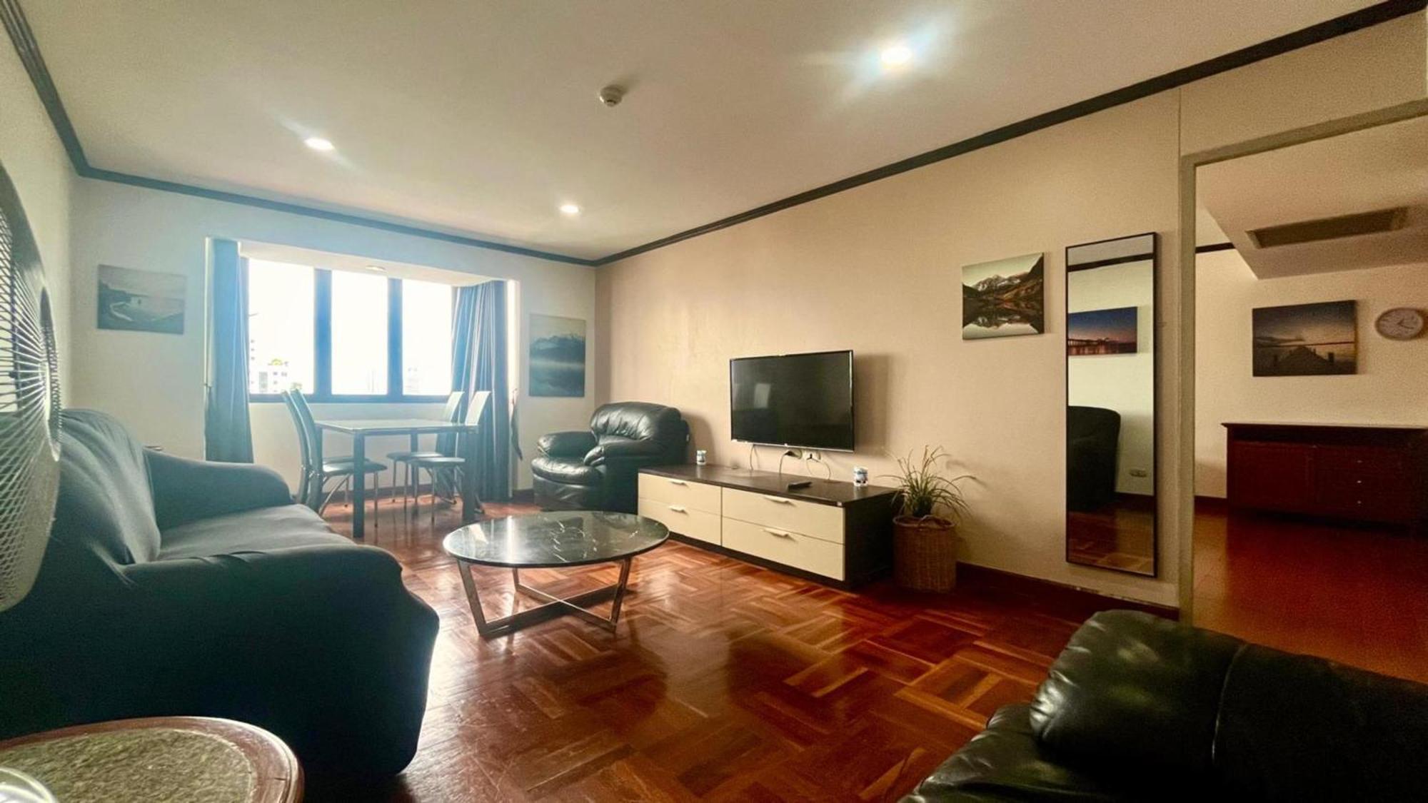 Omni Tower Sukhumvit Nana Direct Hotel Bangkok