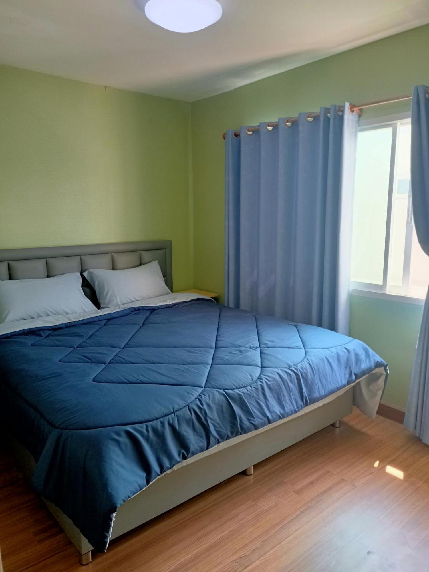 The Cozy Place 105 Private 3 Beds 3 Baths Lasalle Guest house *