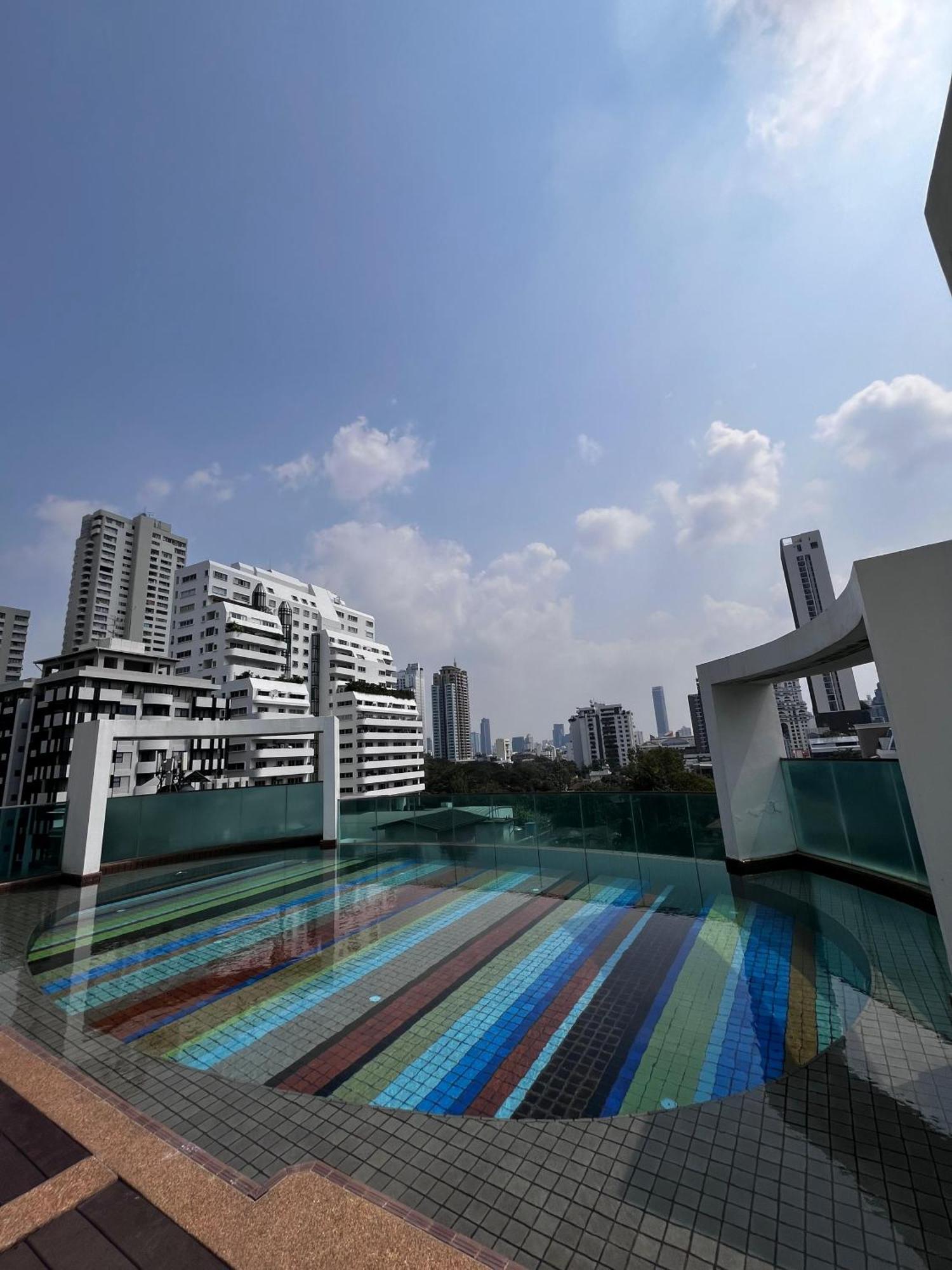 Spacious Sukhumvit Near Emquartier Bangkok
