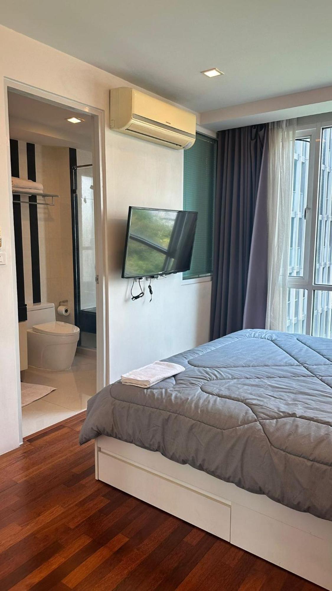 Spacious Sukhumvit Near Emquartier