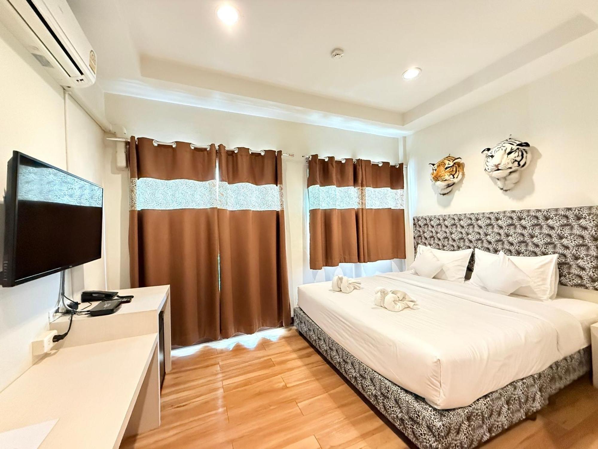 River Loka 3* Bangkok