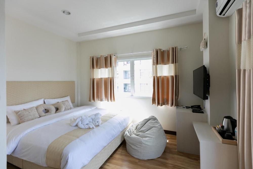 Hotel River Loka Bangkok