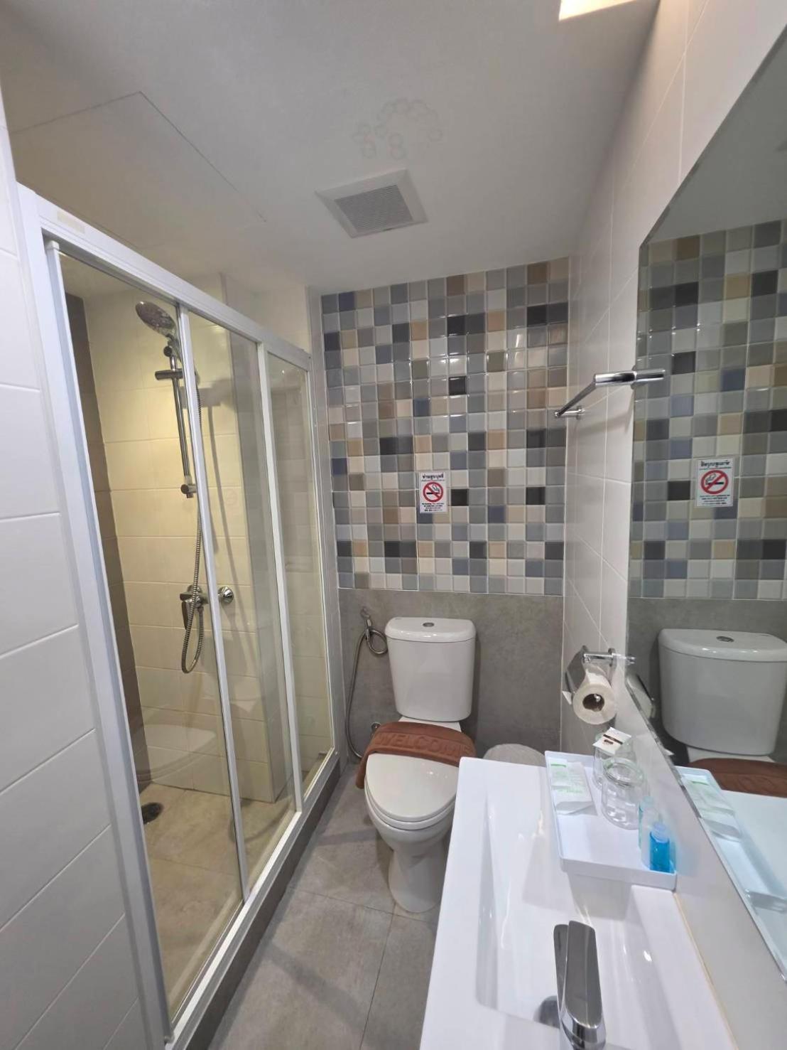 Prom Hotel 3*