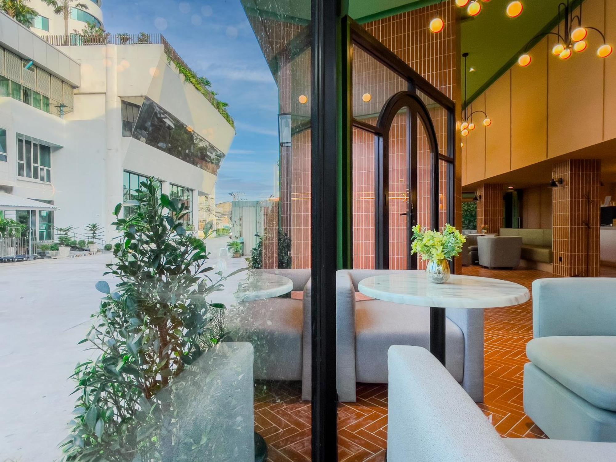 Happihaus Hotel 4*