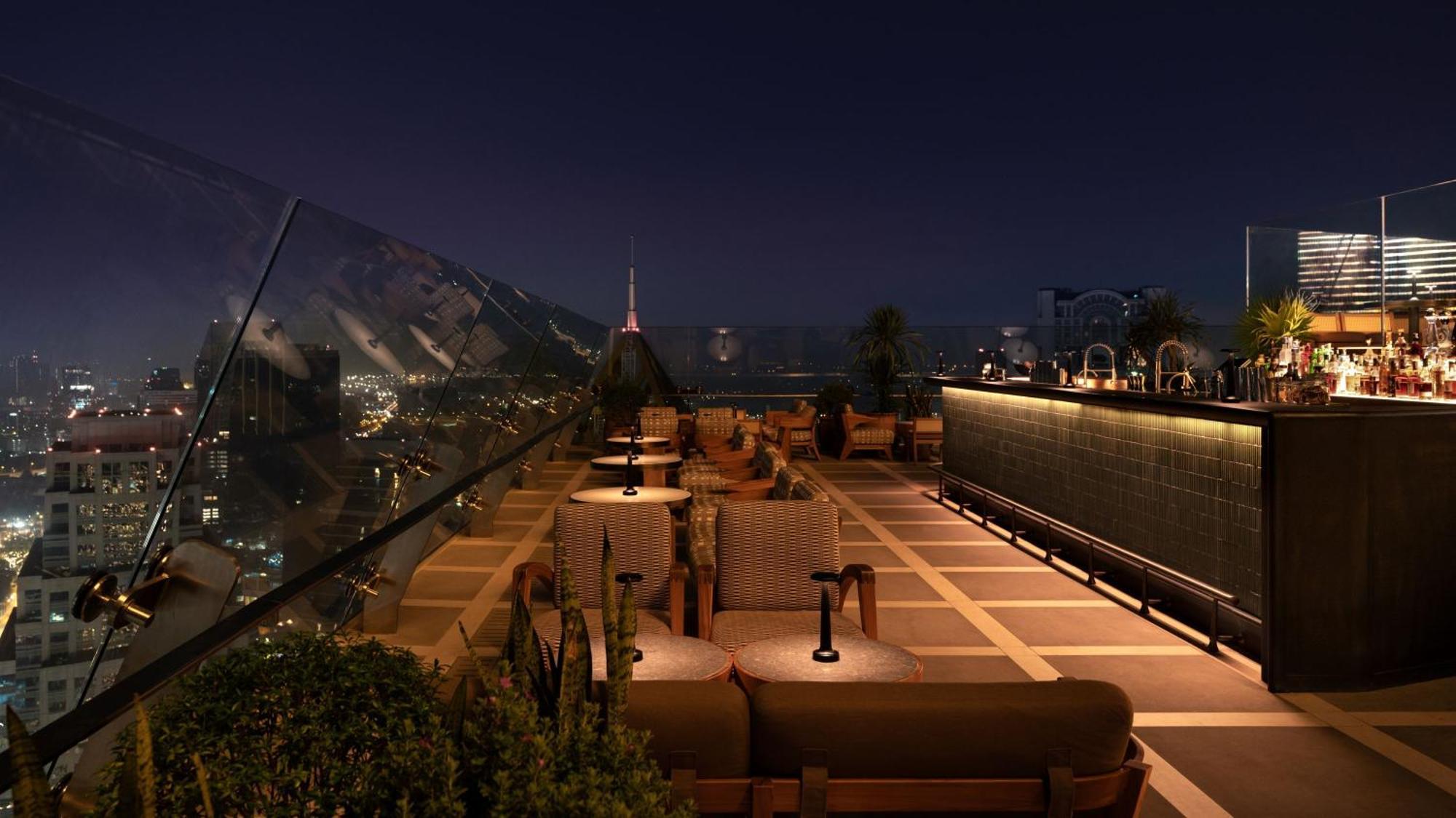 Dusit Thani 5* Bangkok