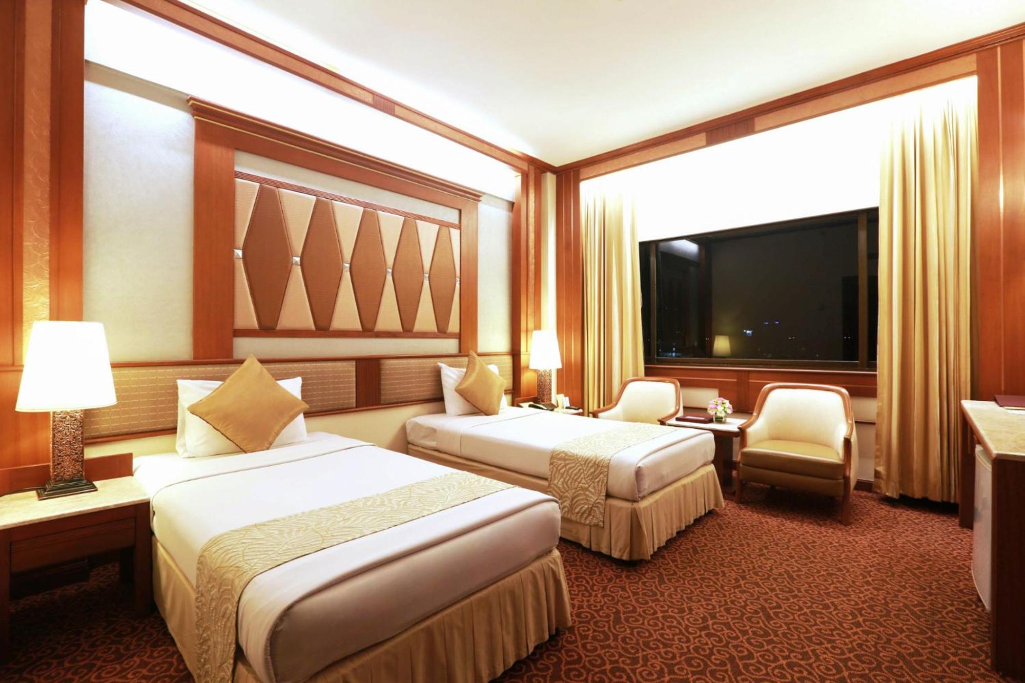 Asia Hotel 4*