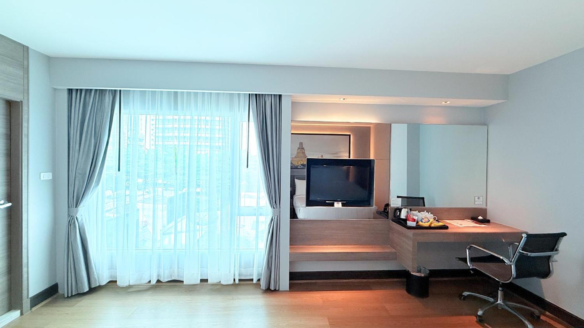 Citrus Sukhumvit 11 By Compass Hospitality Hotel