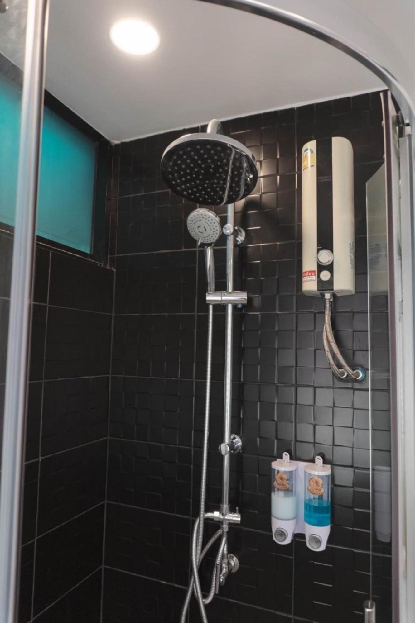Hotel Bnb98 Silom Bangkok