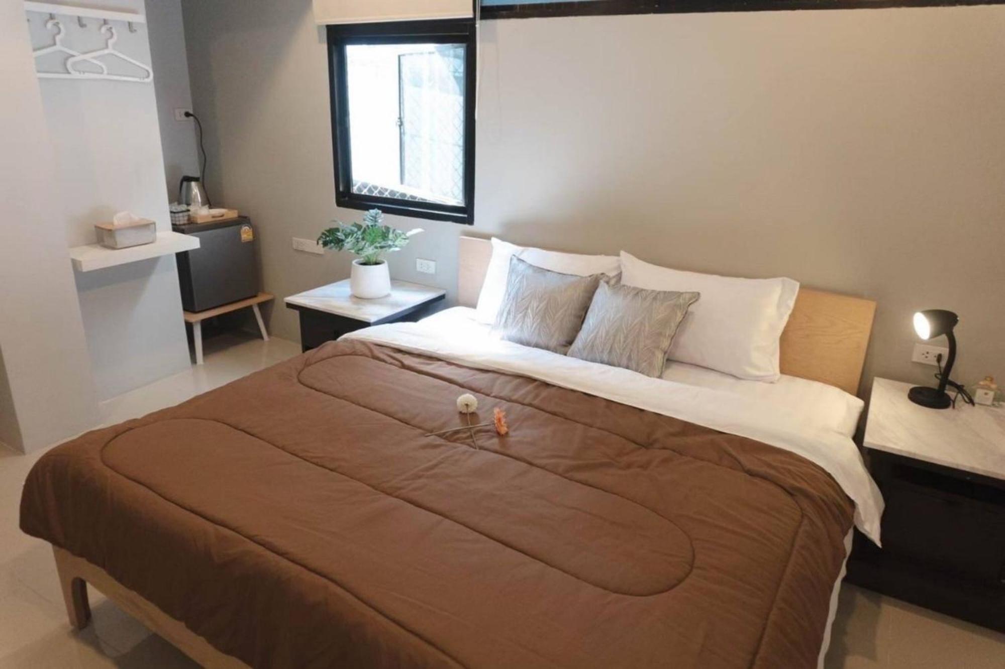 Bnb98 Silom