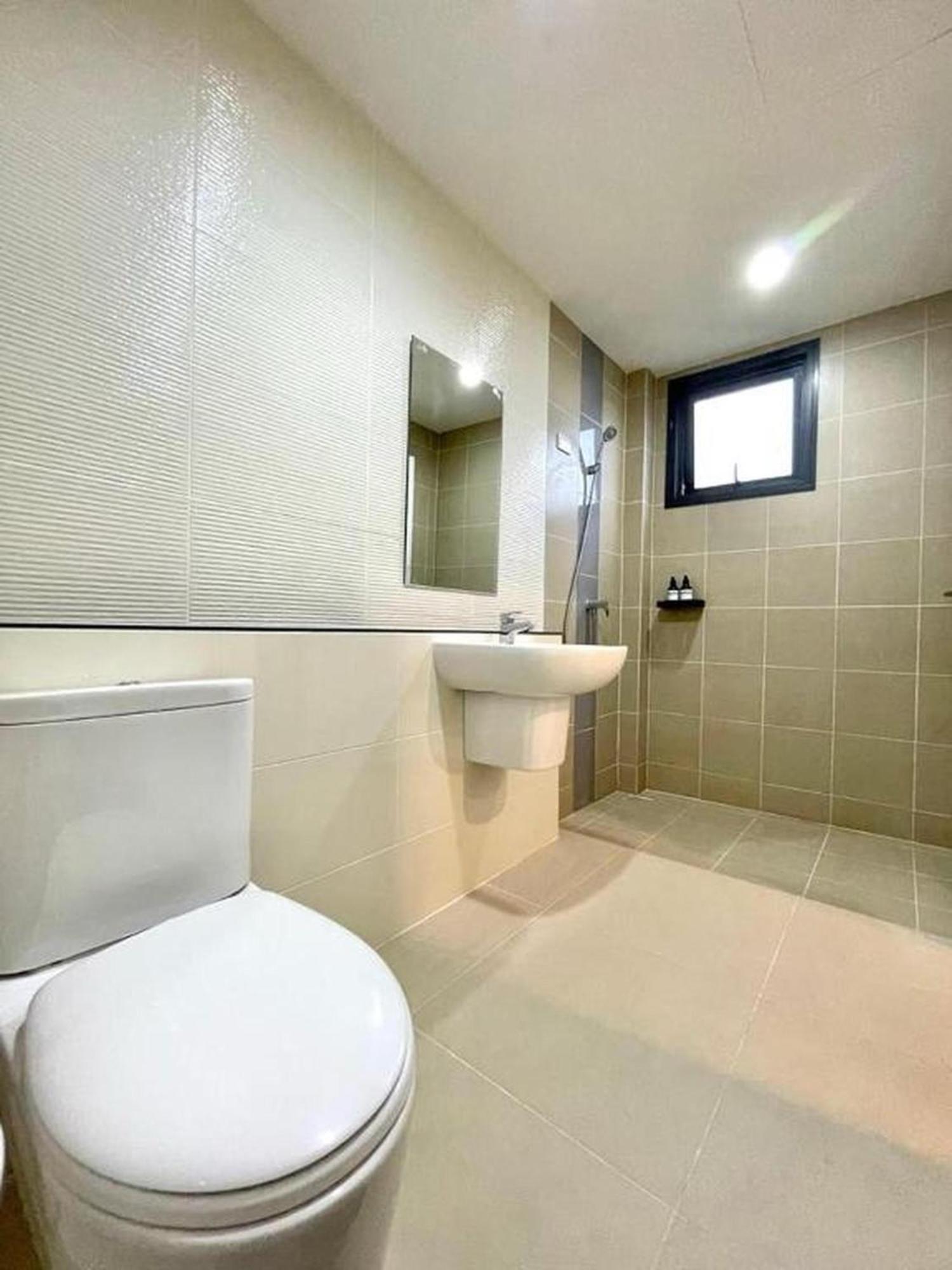 Holiday home Stylish2bd Pool&gym Near Airport Bangkok