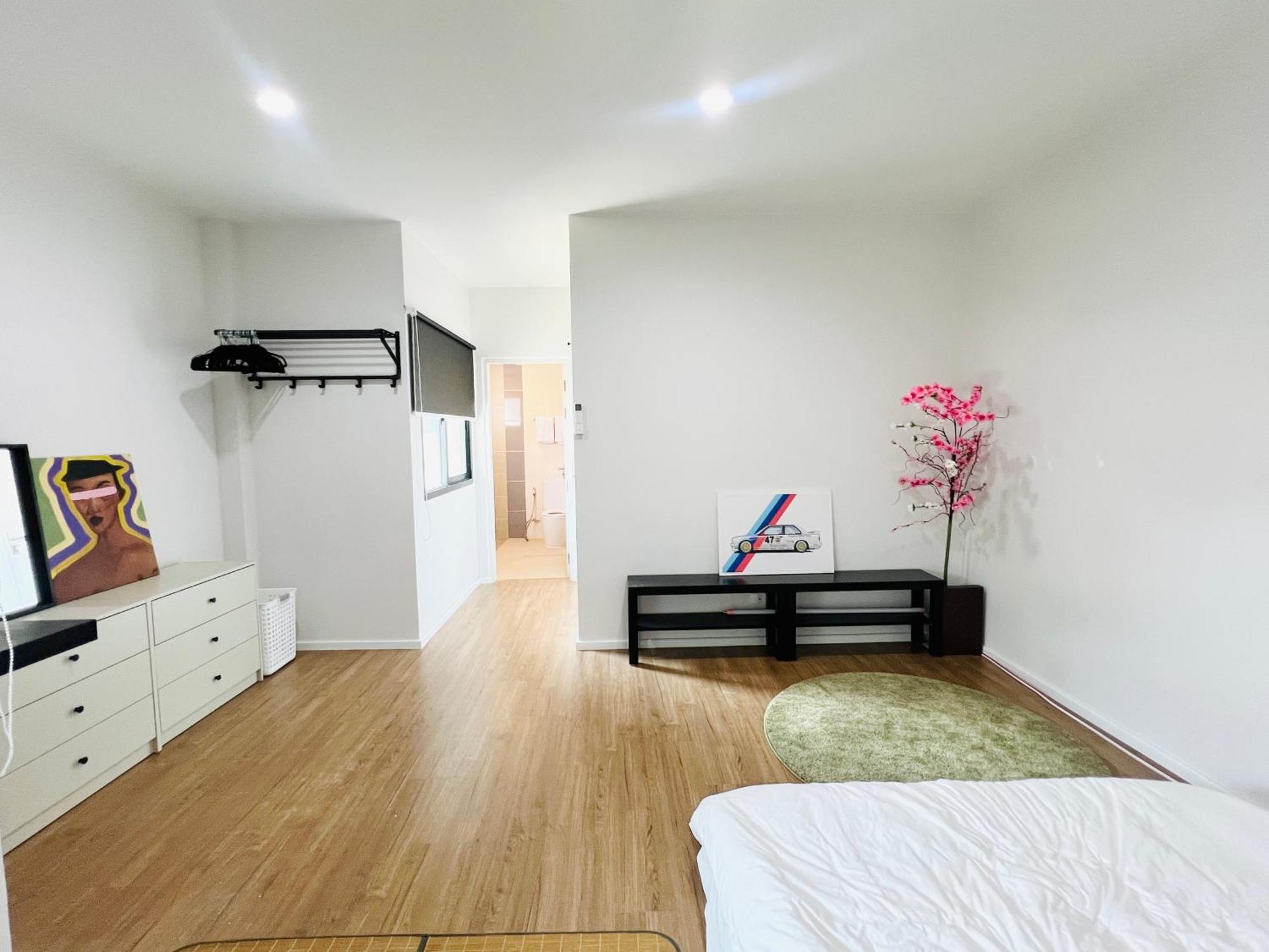 Stylish2bd Pool&gym Near Airport Holiday home Bangkok