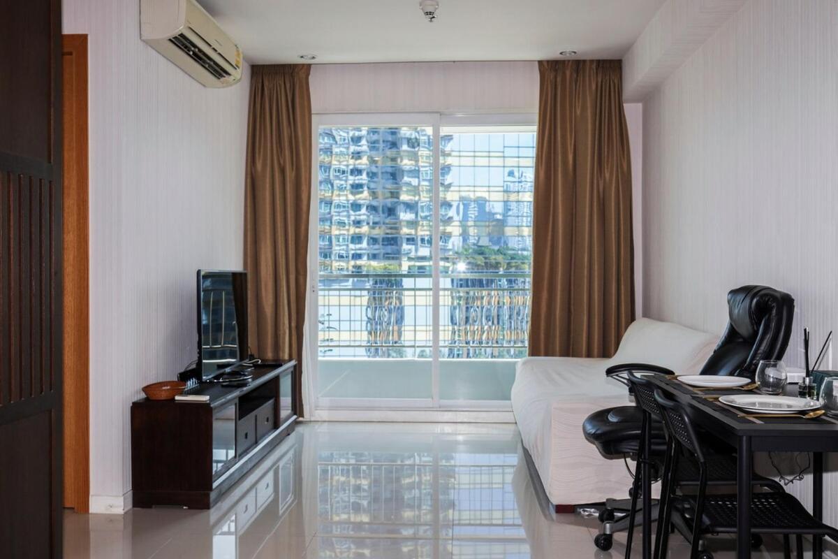 The C - Luxury With Onsen * Bangkok