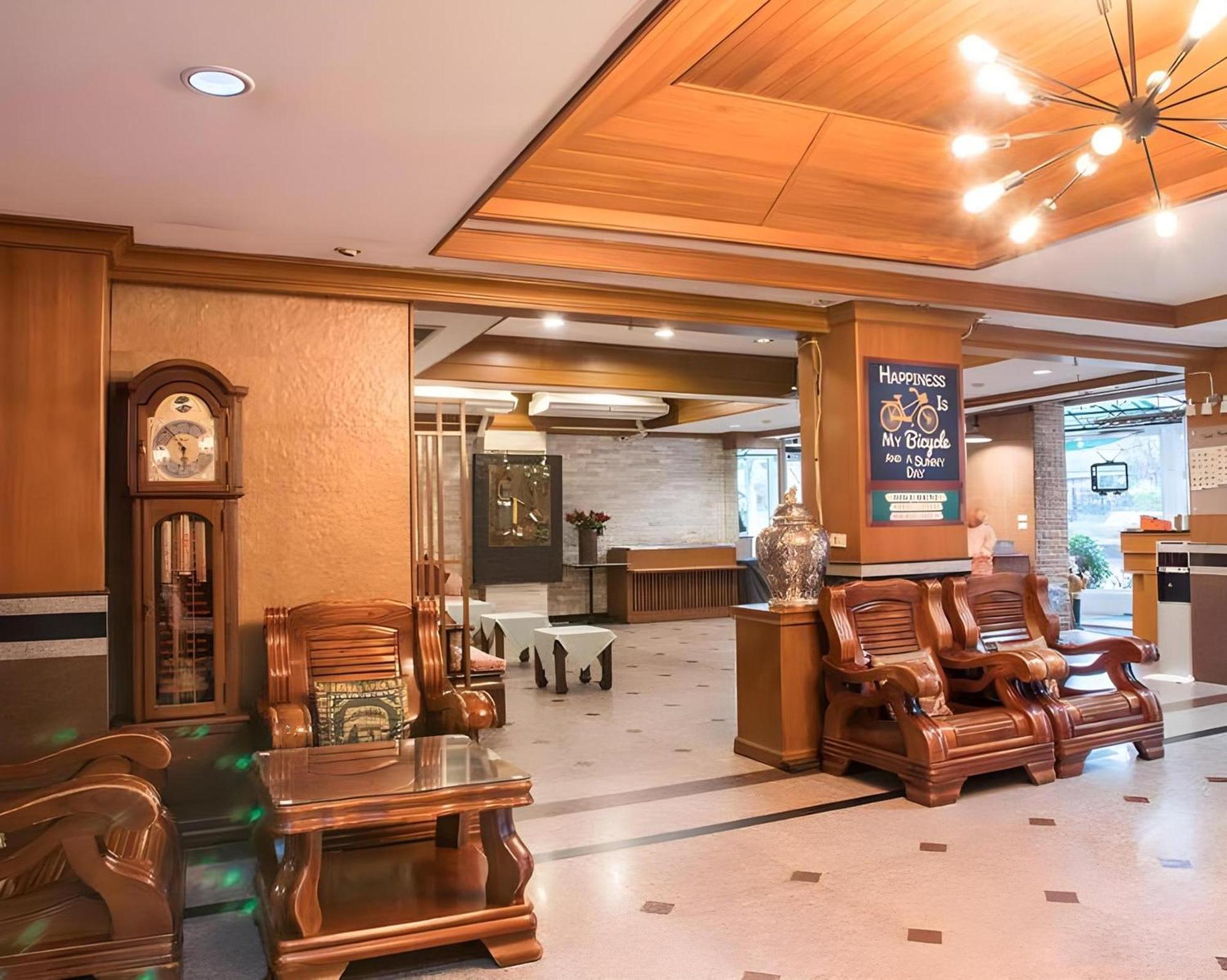 Collection O Howard Square Boutique Hotel 3*