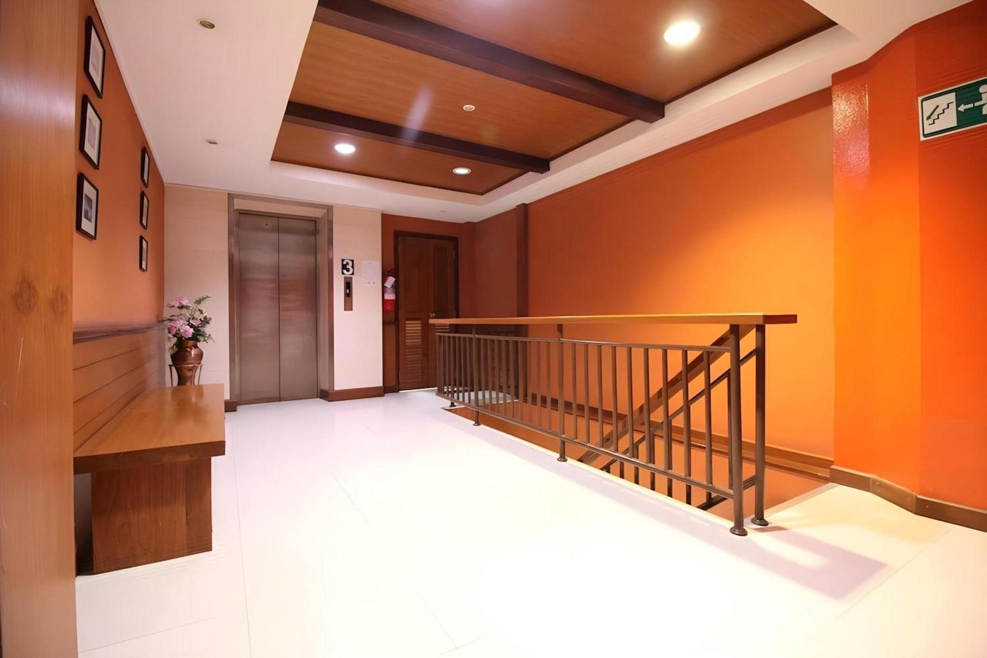 Pannee Khaosan - Sha 2* Bangkok