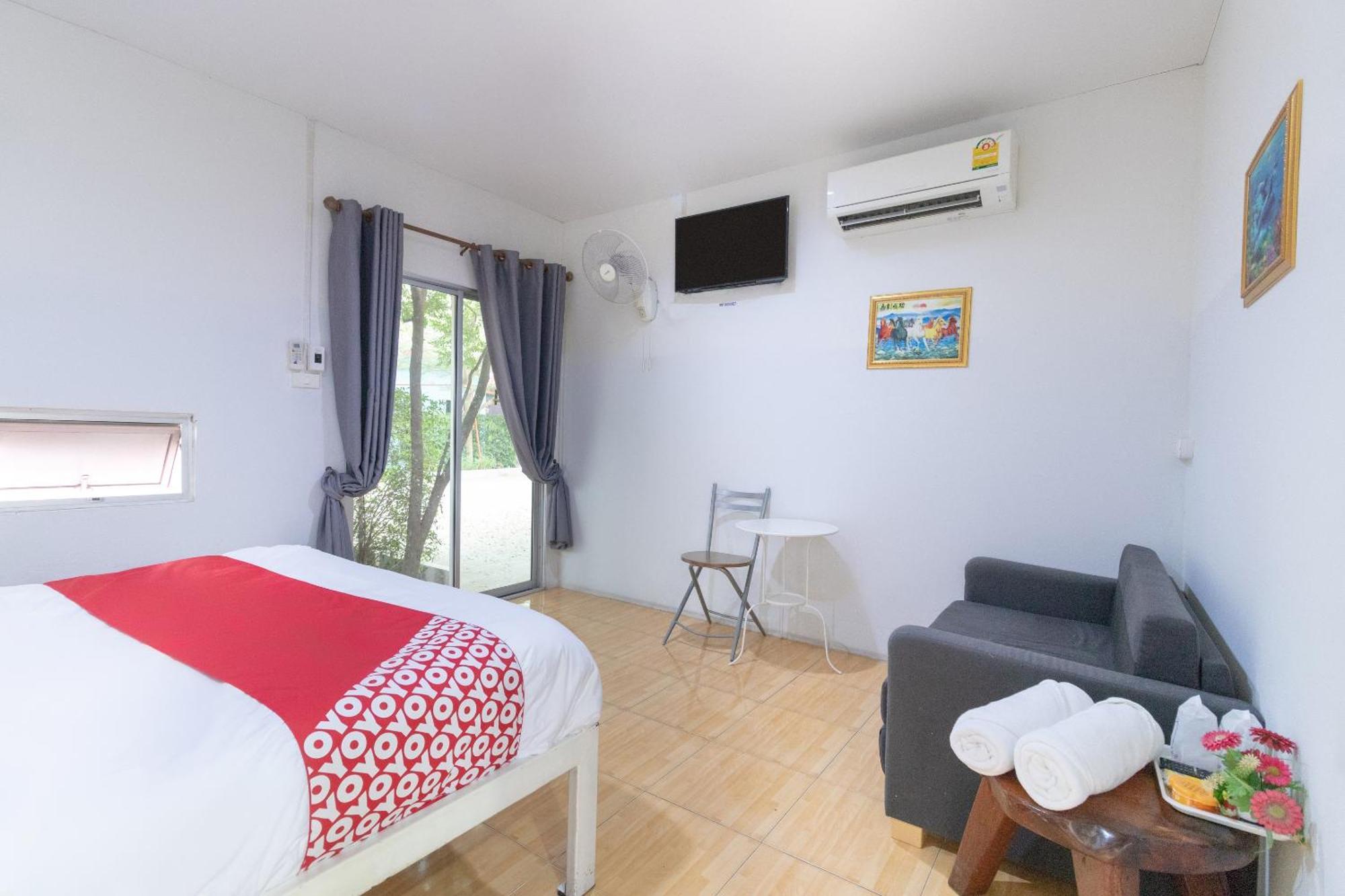 Hotel Oyo 644 Pong Pai House 2*