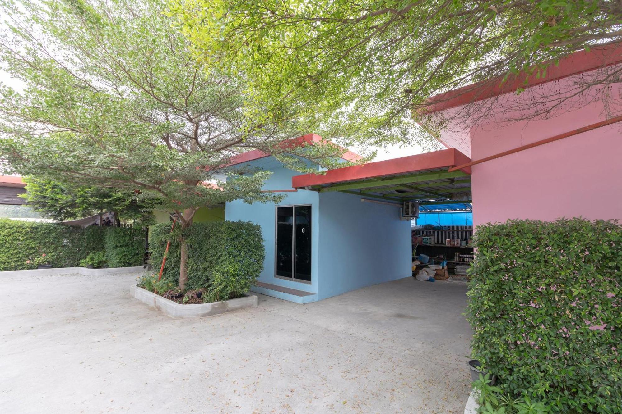 Hotel Oyo 644 Pong Pai House 2*