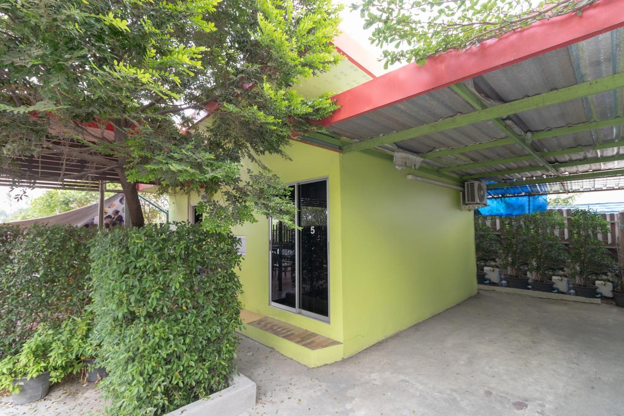 Oyo 644 Pong Pai House