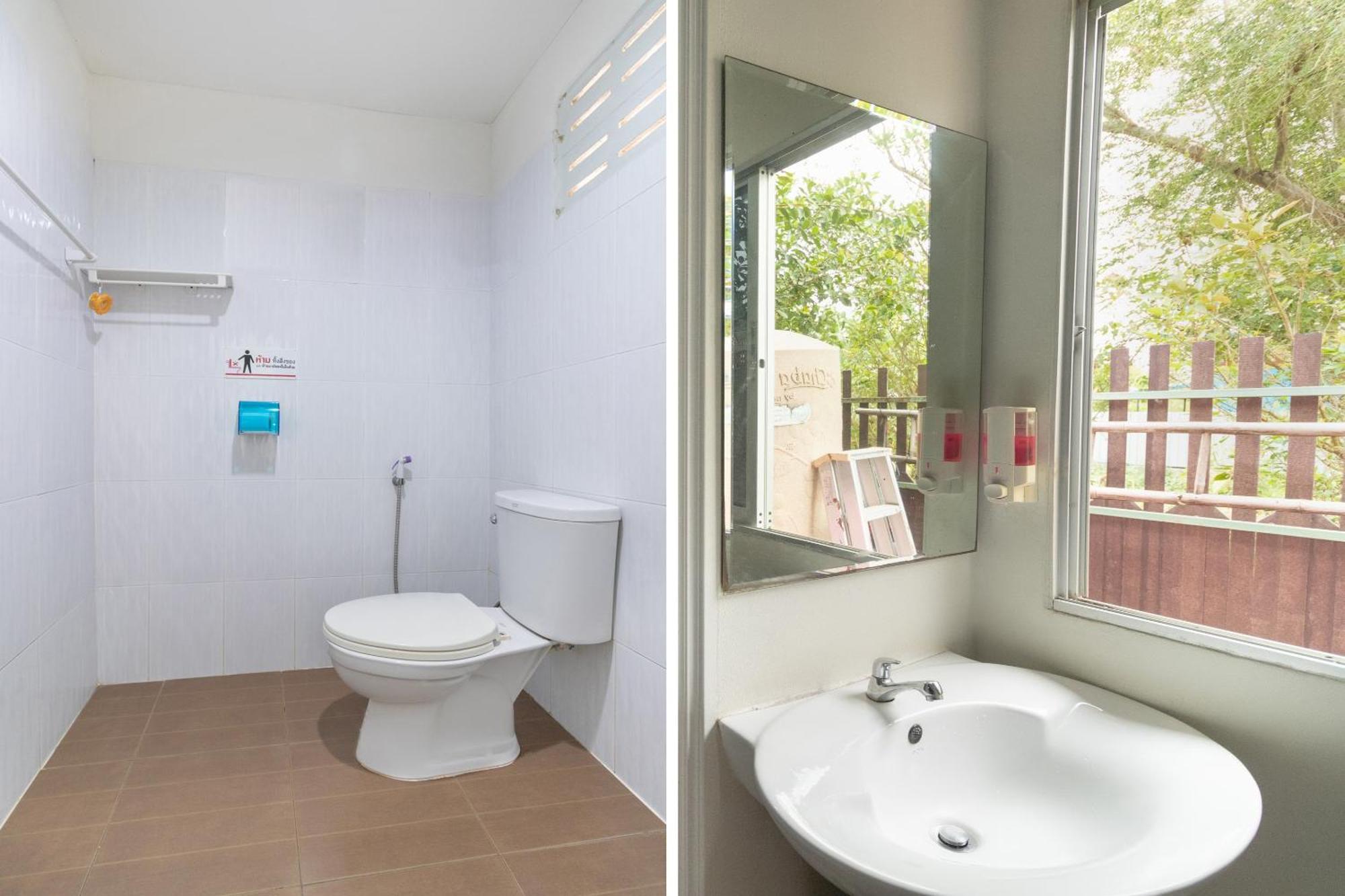 Hotel Oyo 644 Pong Pai House Bangkok