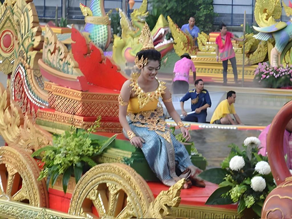 Sananwan Palace 2*