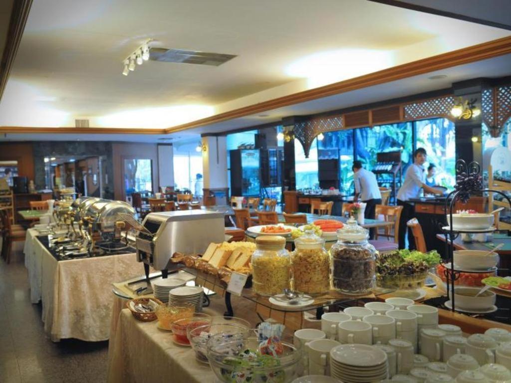 De Moc Bangkok