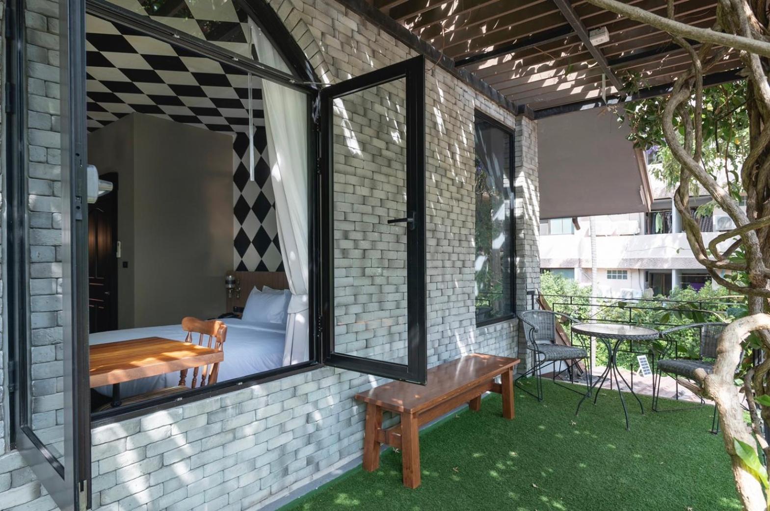 Oasis 3* Bangkok