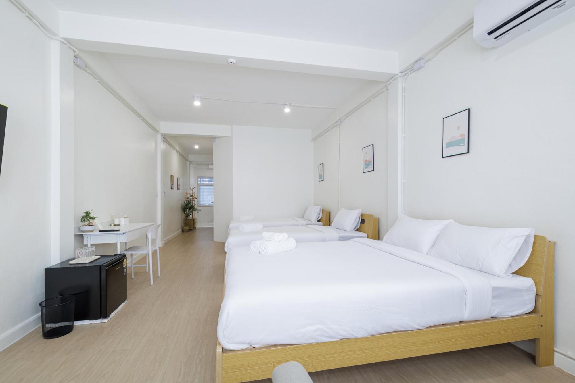 Gasthuis A Townhouse 100m From Bts Bangchak Bangkok