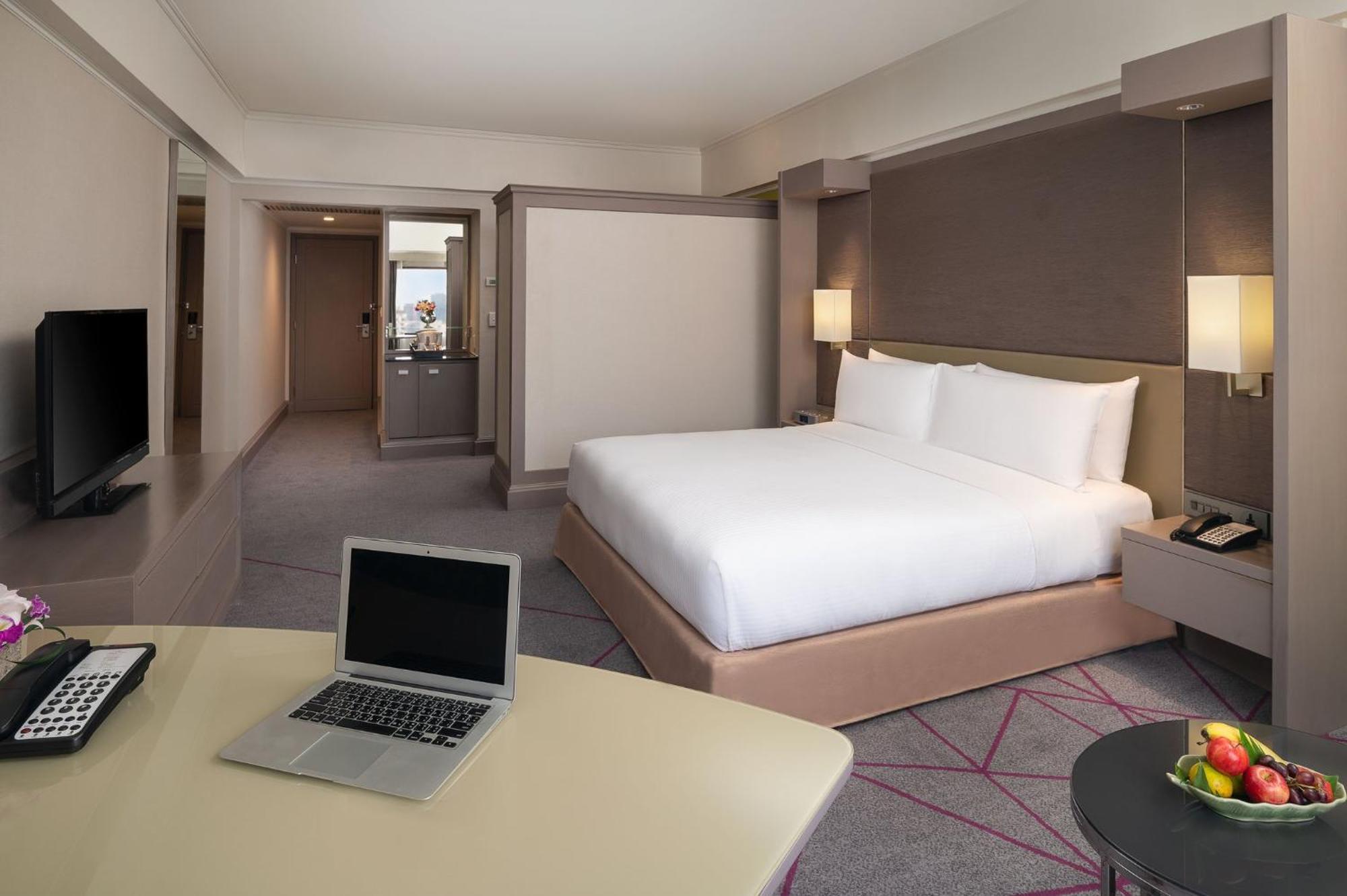 Crowne Plaza Lumpini Park By Ihg 5* Bangkok