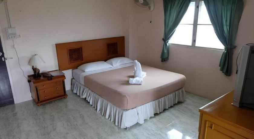 Hotel Sananwan Palace 2*