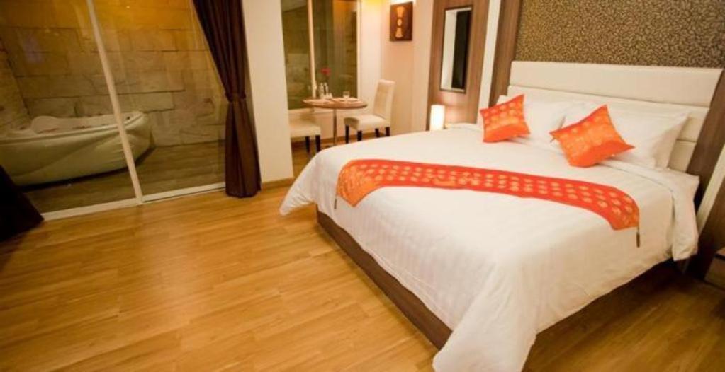 Icheck Residences Sukhumvit 20 Hotel