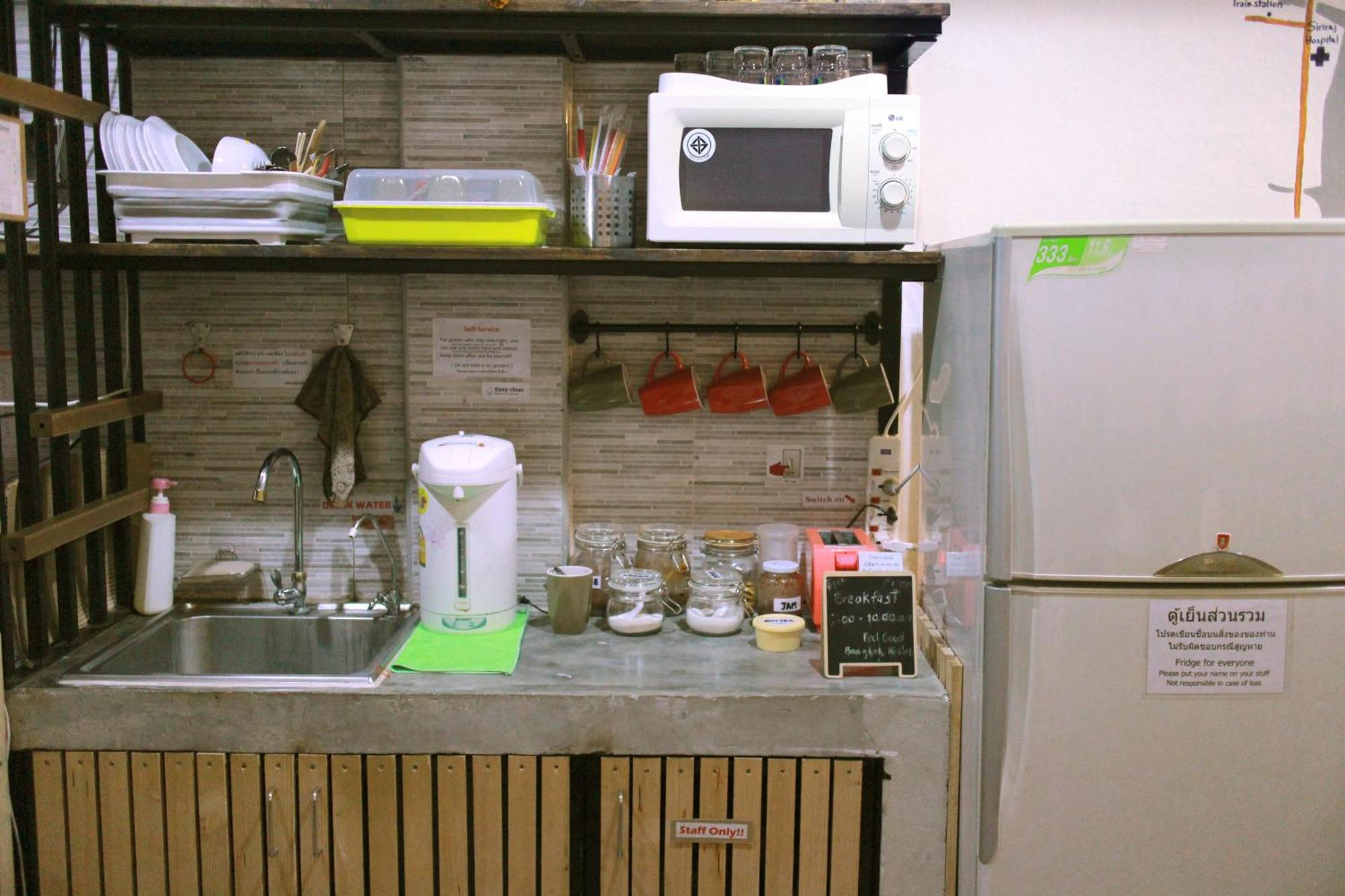 Hostel Feel Good Bkk Hostel