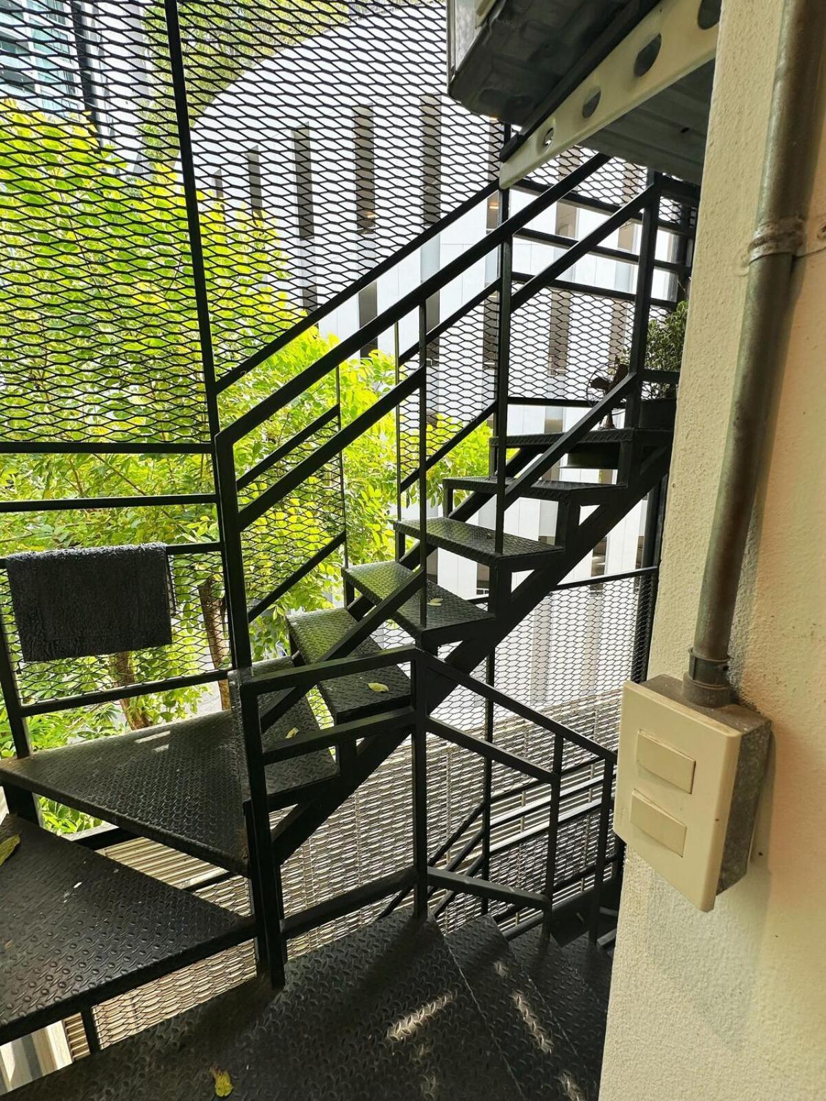 260m Walk To Bts Prakanong Apartment