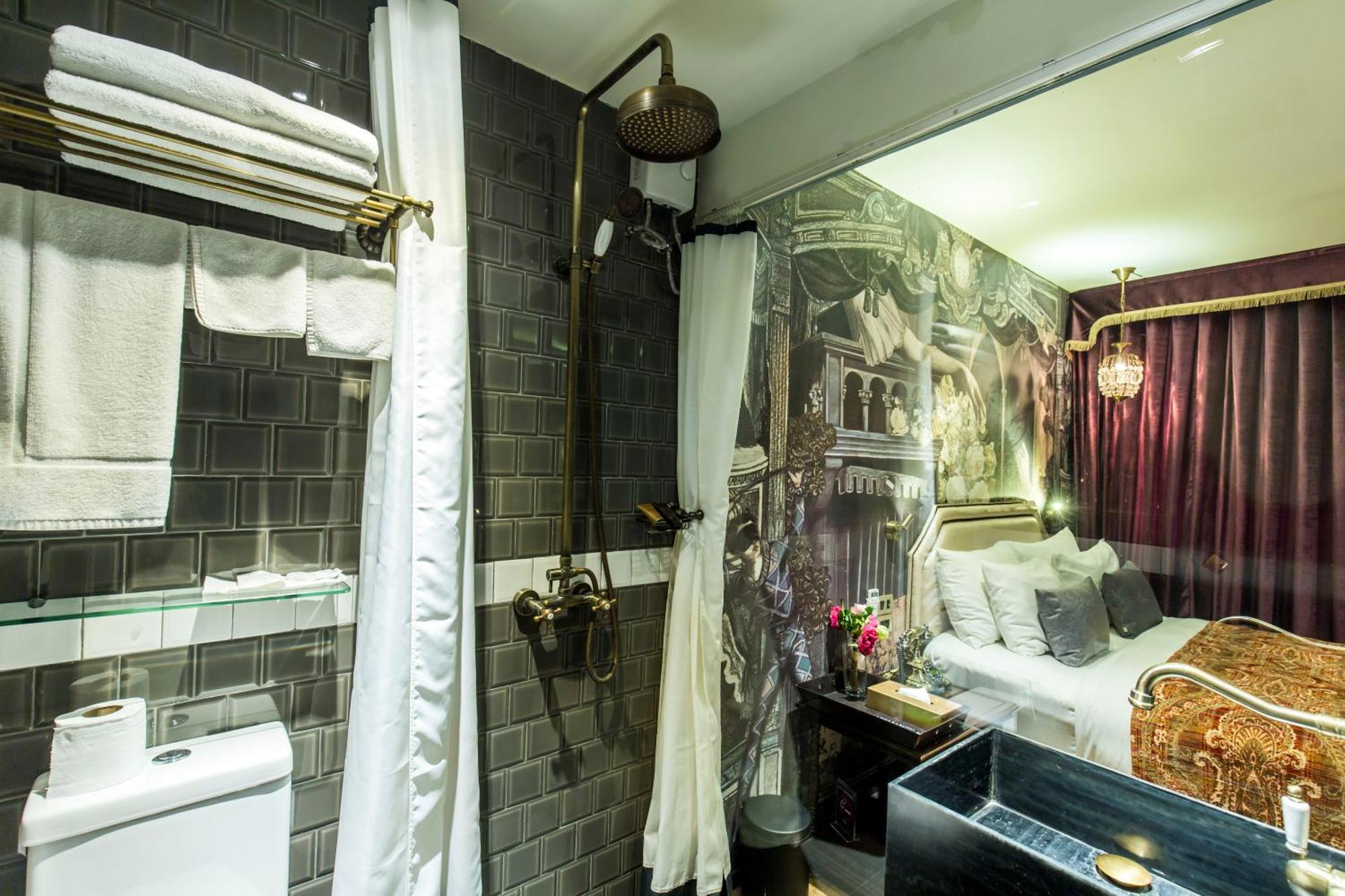 Playhaus Thonglor Bangkok